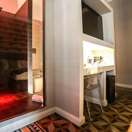 Family Affair Luxury Rooms&suites Couette-café 4*