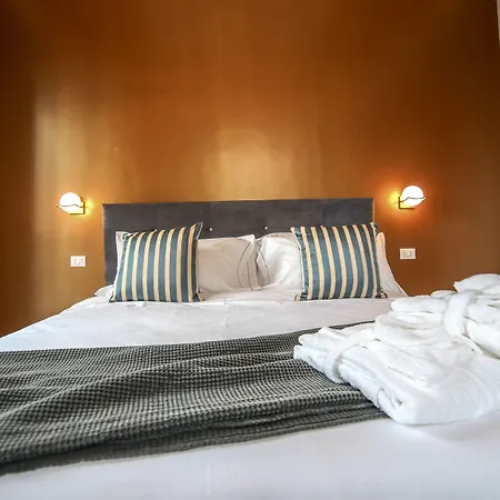 Family Affair Luxury Rooms&suites 4* Palerme