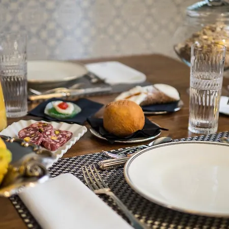 Couette-café Family Affair Luxury Rooms&suites 4*