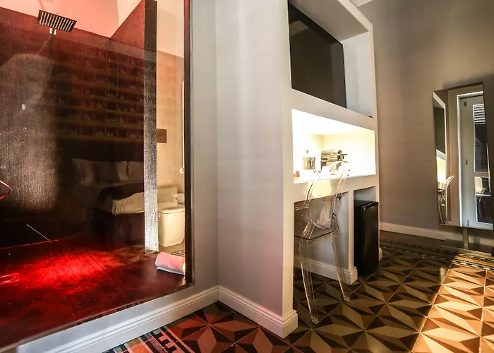 Family Affair Luxury Rooms&suites 住宿加早餐酒店 4*