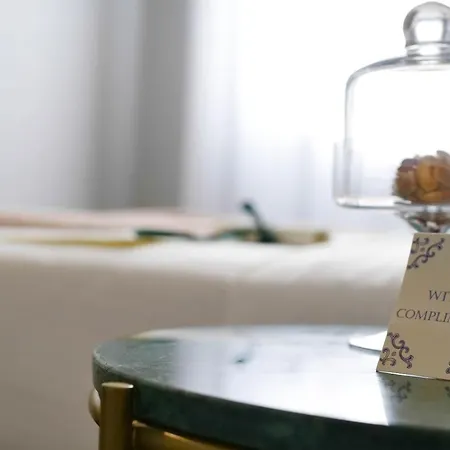 Family Affair Luxury Rooms&suites לינה וארוחת בוקר פלרמו
